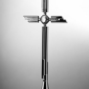 krzyż z kryształem