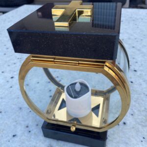 piękny lampion na nagrobke