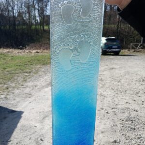 Szkło do nagrobka ze stópkami